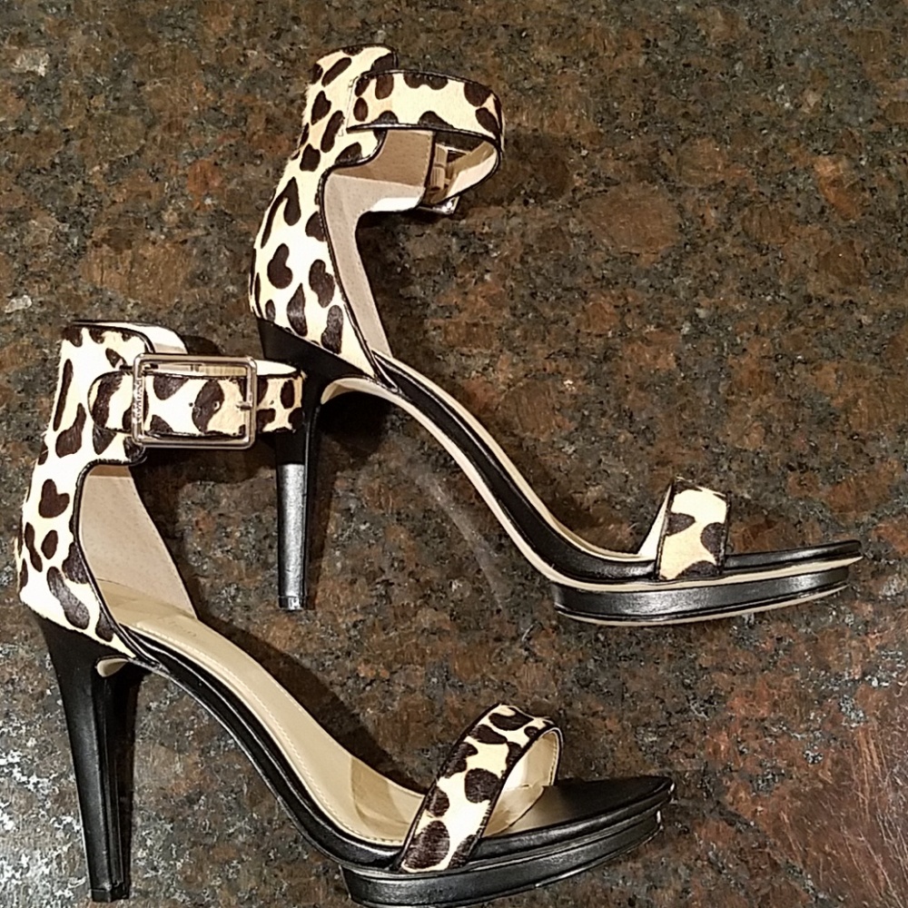 Shoes - Picture 2 of 3